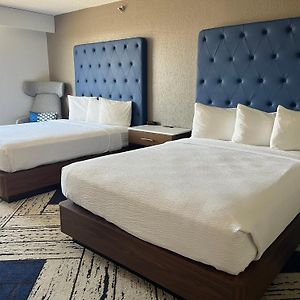 Standard Queen Room Two Queen Beds